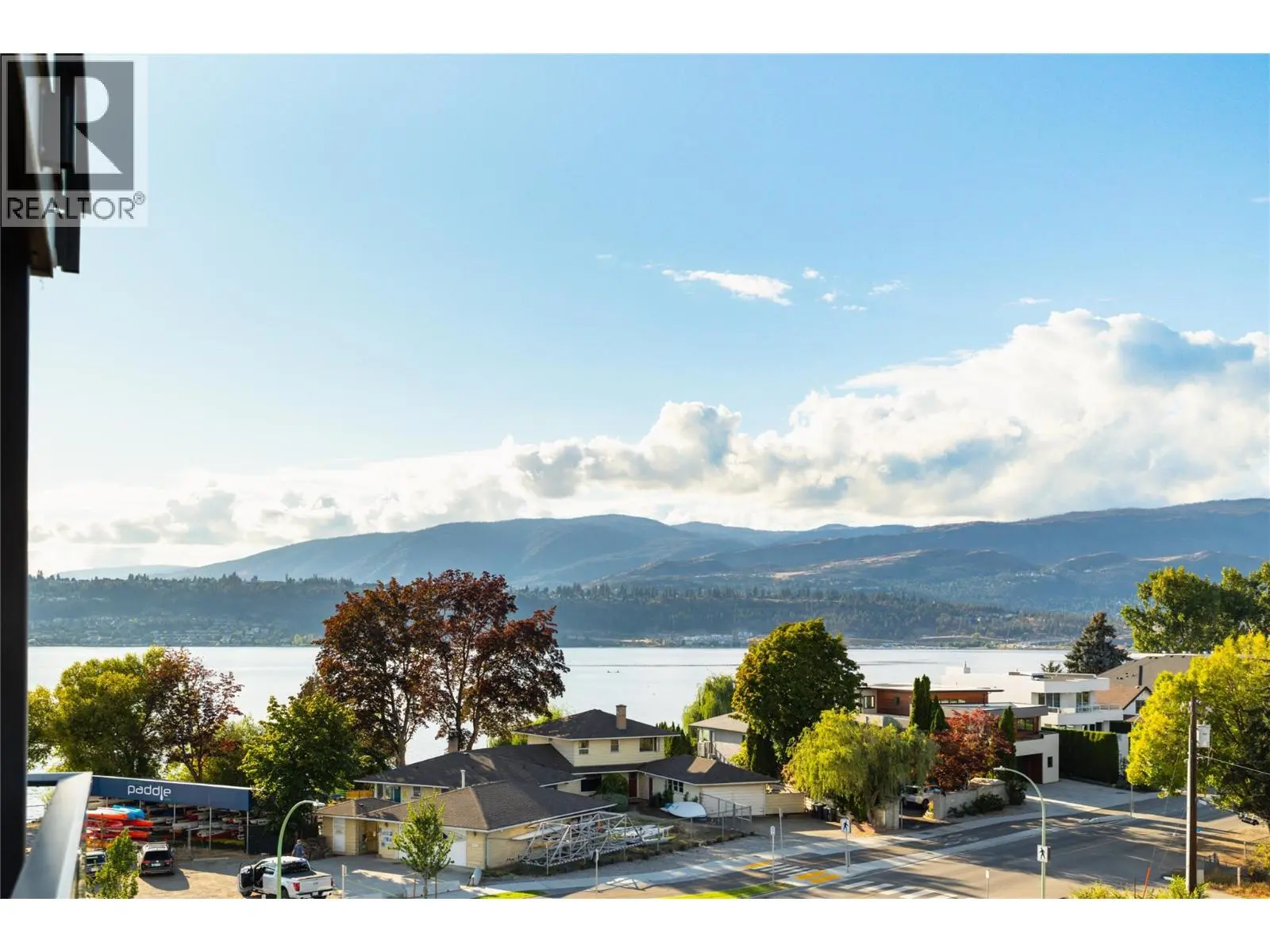 3051 Abbott Street Unit# 401. Kelowna, British Columbia