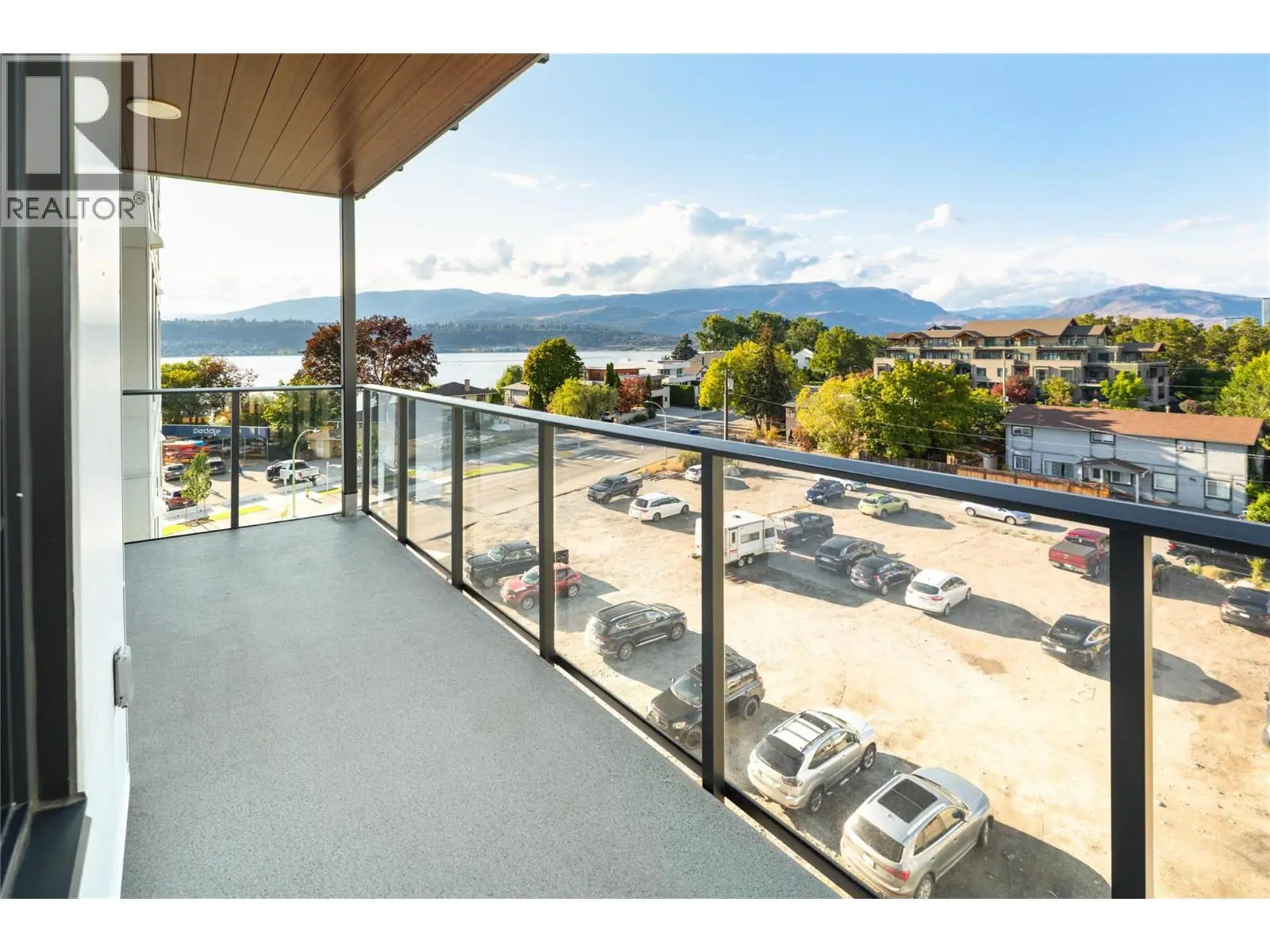 3051 Abbott Street Unit# 401. Kelowna, British Columbia
