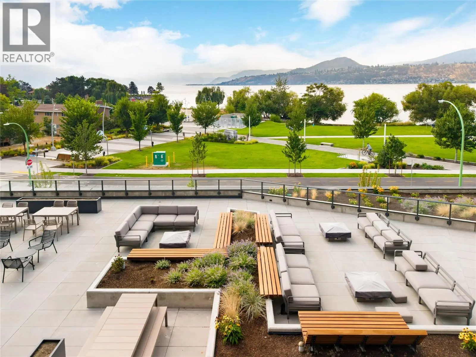 3051 Abbott Street Unit# 401. Kelowna, British Columbia