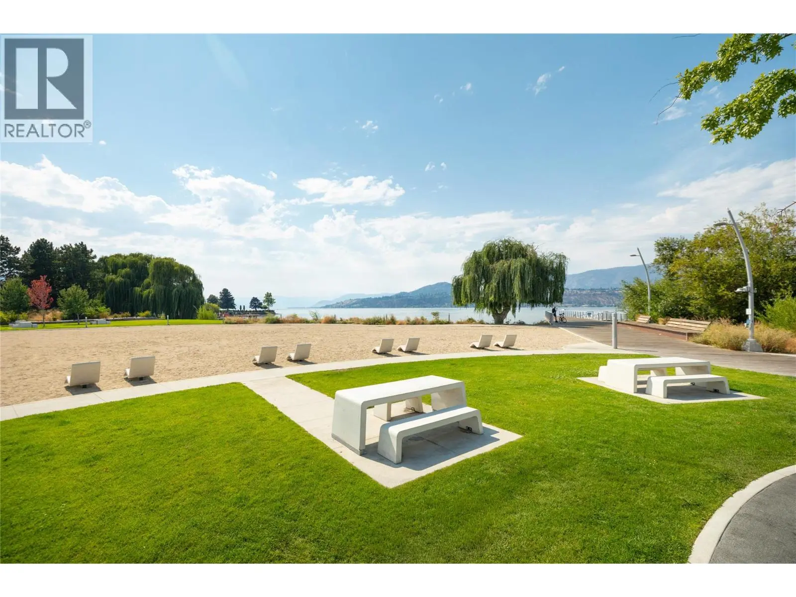 3051 Abbott Street Unit# 401. Kelowna, British Columbia