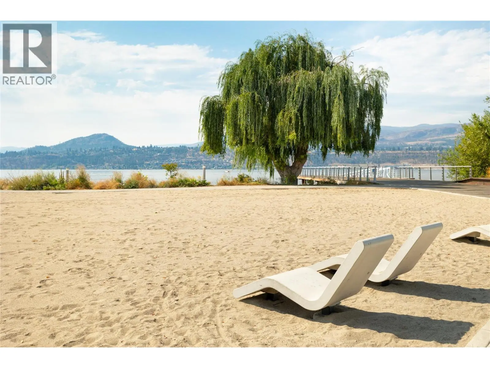 3051 Abbott Street Unit# 401. Kelowna, British Columbia