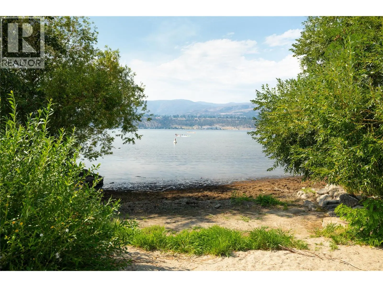 3051 Abbott Street Unit# 401. Kelowna, British Columbia