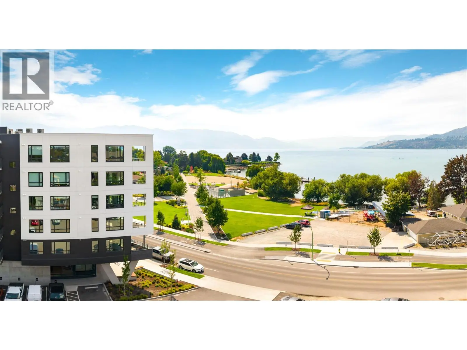 3051 Abbott Street Unit# 401. Kelowna, British Columbia