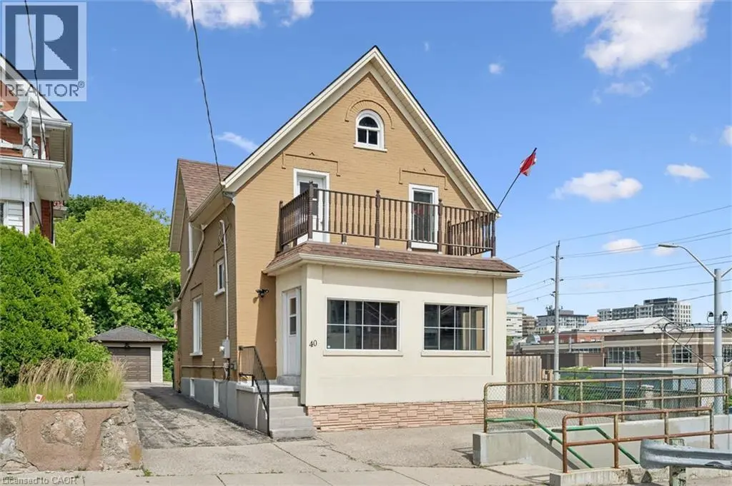 40 Madison Avenue S, Kitchener