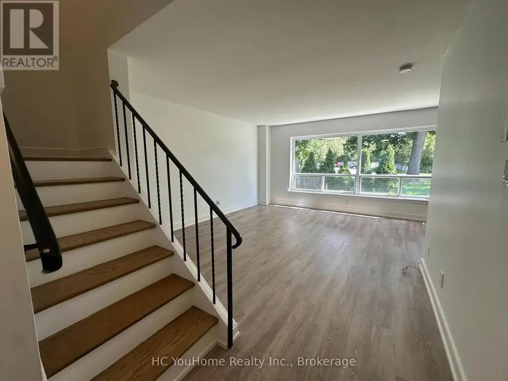 11 - 5 Cheviot Place, Toronto (Princess-Rosethorn)