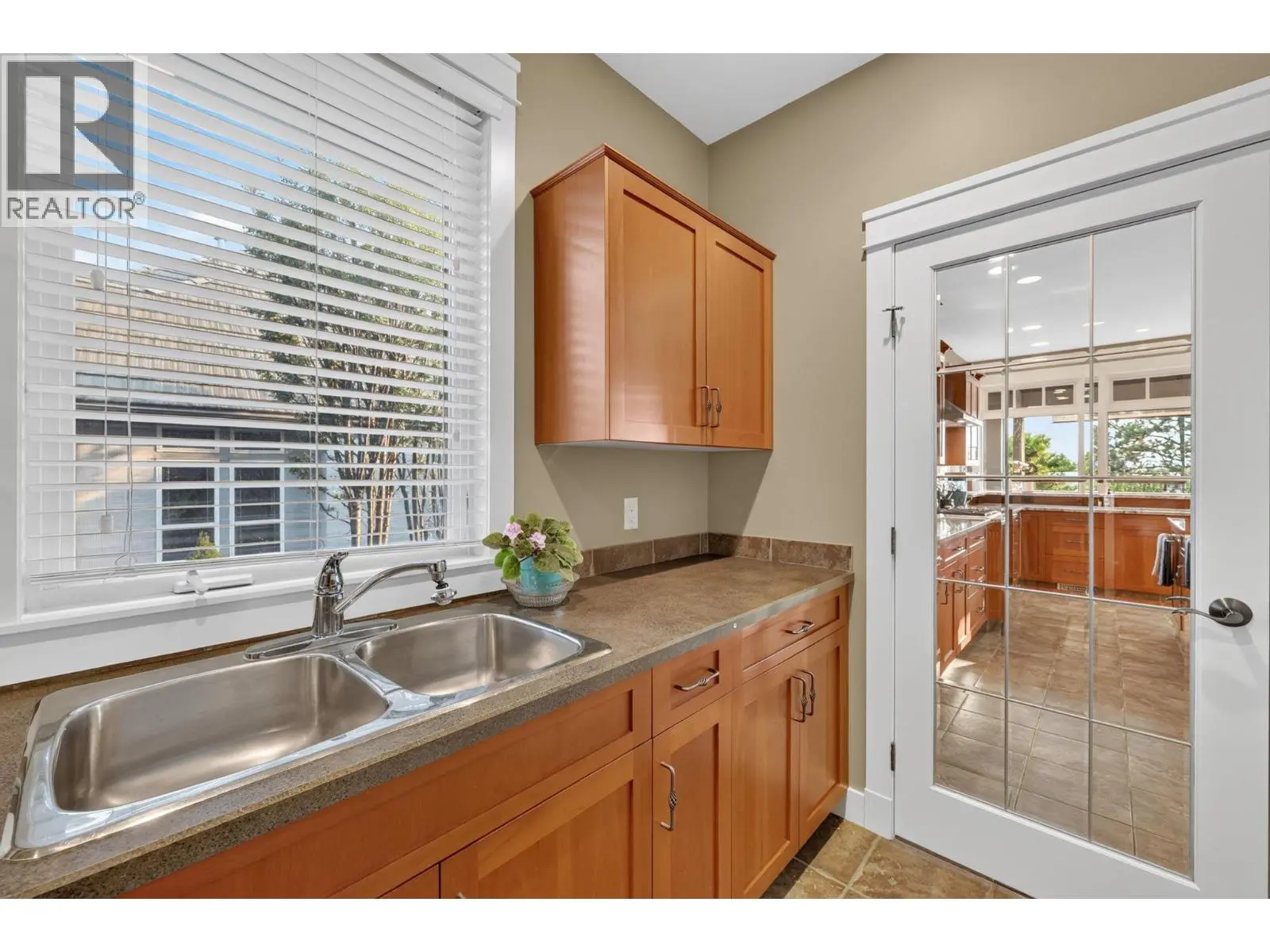 4780 Westridge Drive. Kelowna, British Columbia