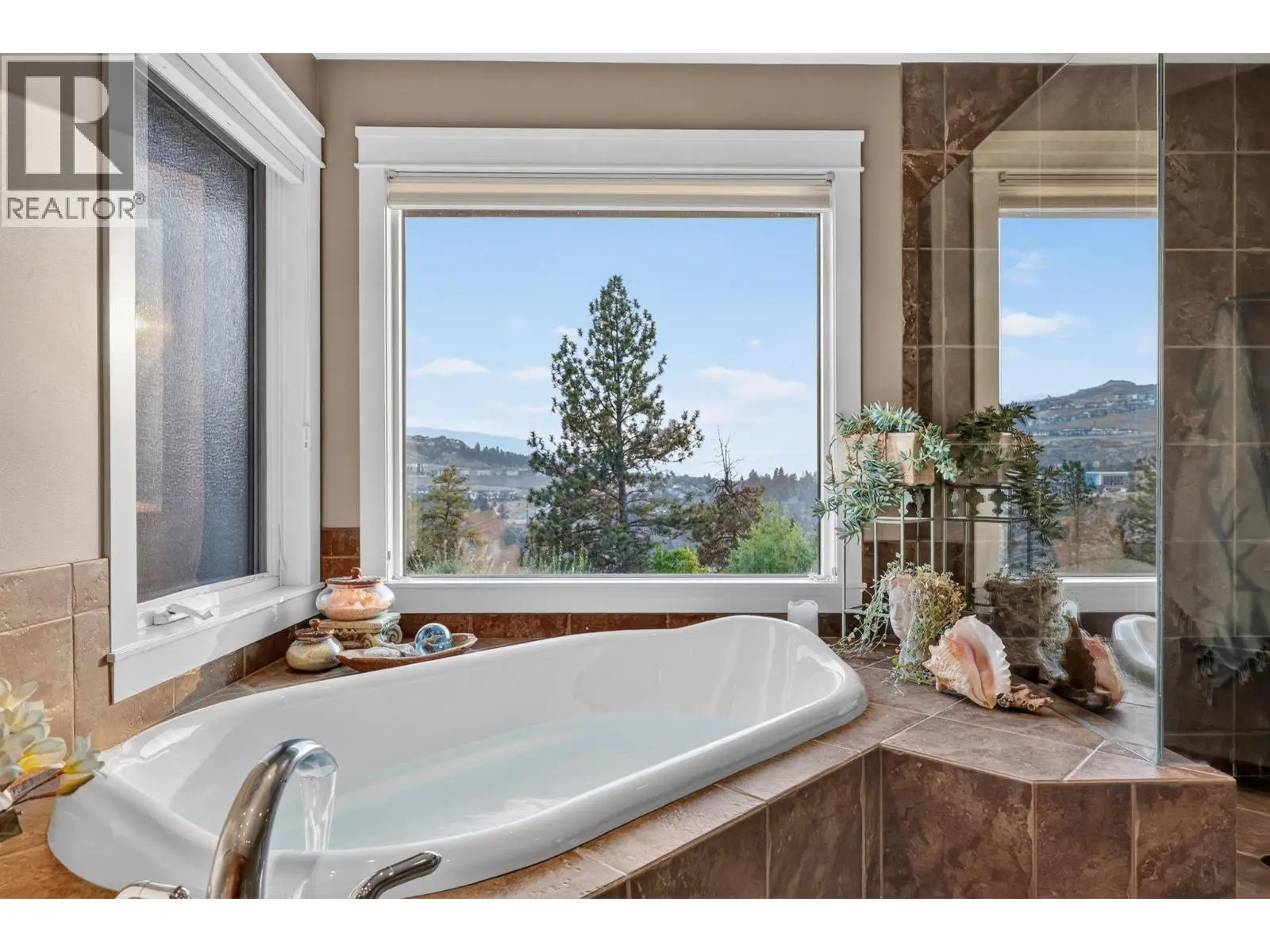 4780 Westridge Drive. Kelowna, British Columbia