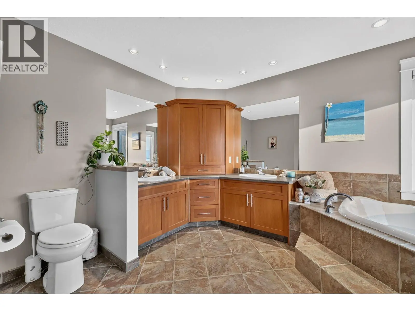 4780 Westridge Drive. Kelowna, British Columbia