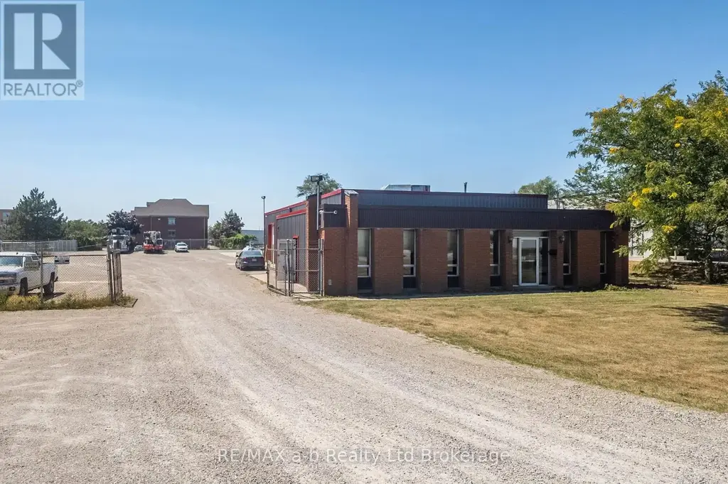 1015 Hargrieve Road, London South (South Z)