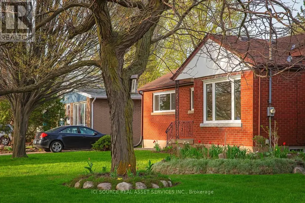 3768 Dorchester Road, Niagara Falls (Stamford)