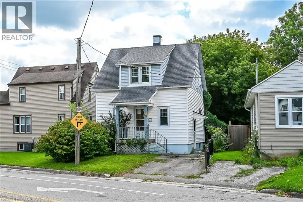 232 Cedar Street, Simcoe