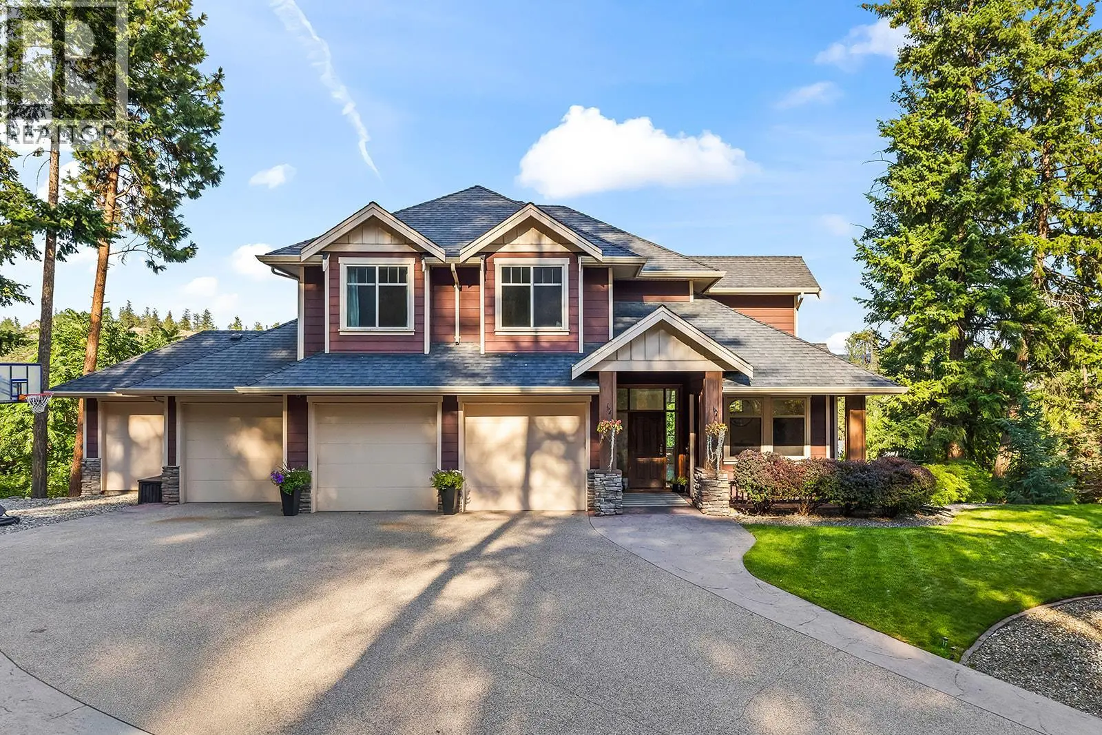 421 Tucker Court. Kelowna, British Columbia