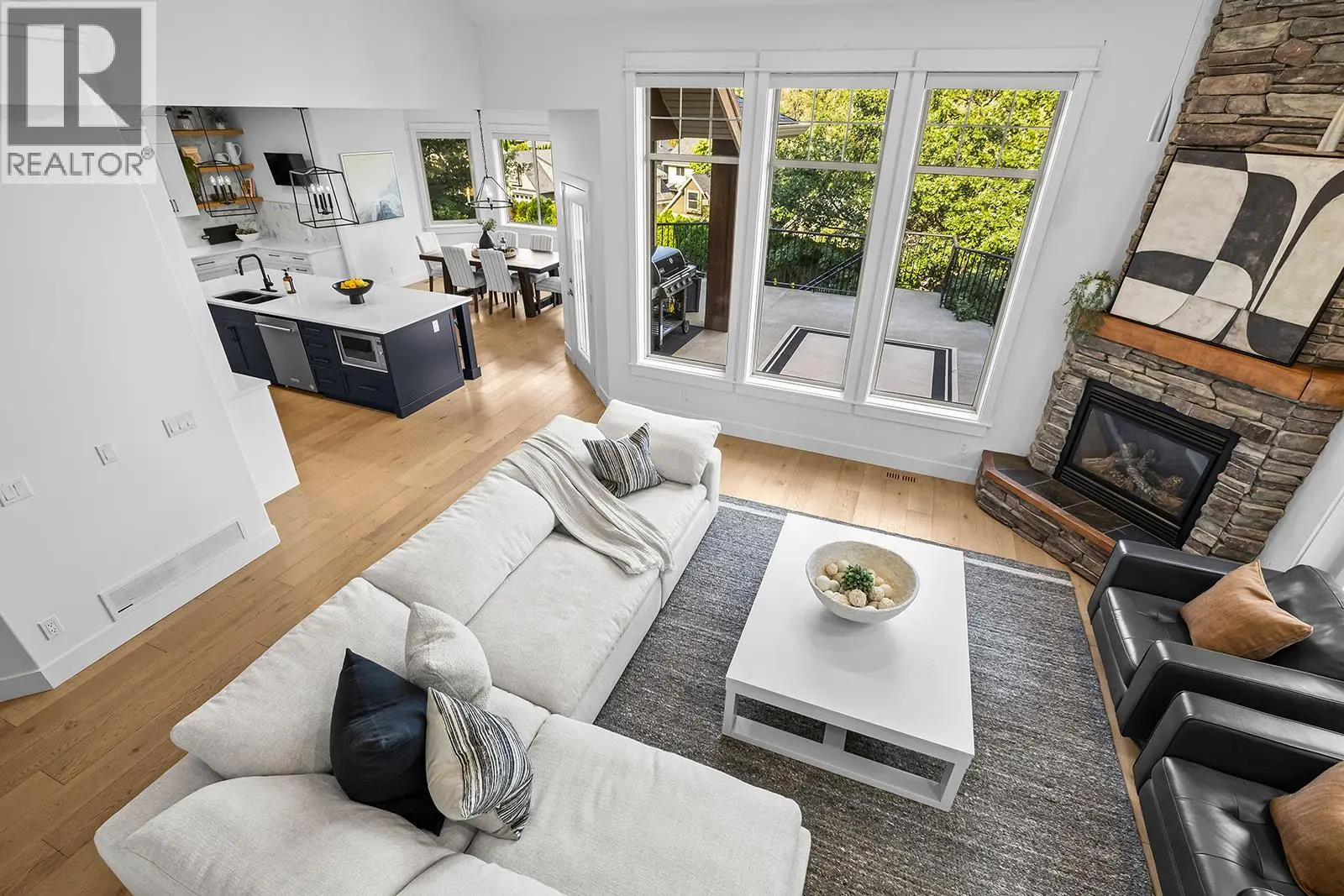 421 Tucker Court. Kelowna, British Columbia