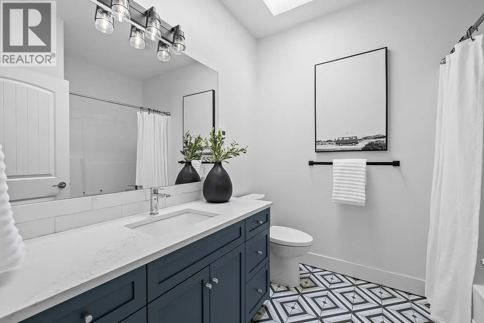 421 Tucker Court. Kelowna, British Columbia
