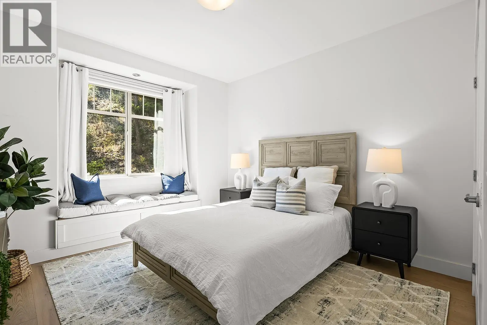 421 Tucker Court. Kelowna, British Columbia