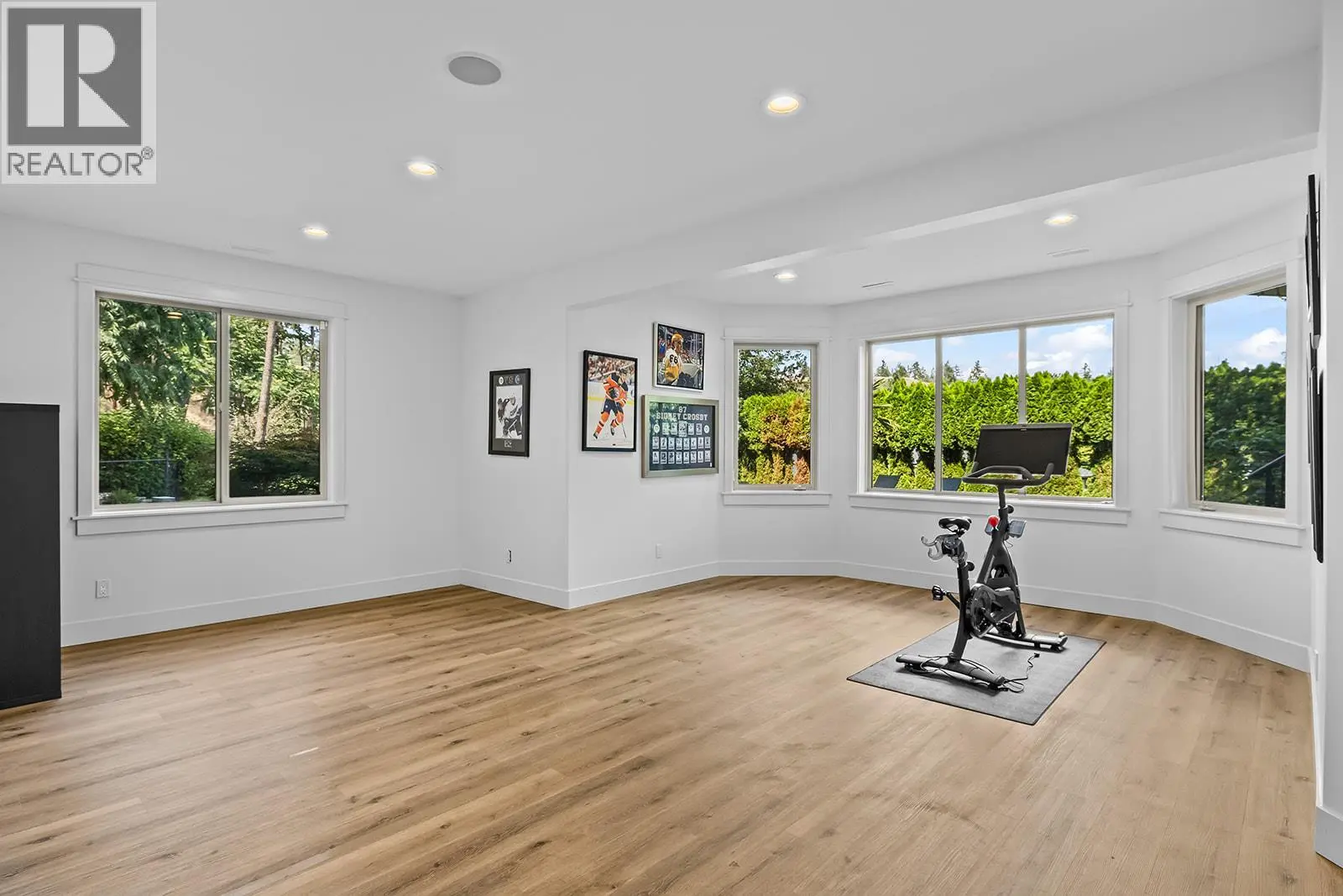 421 Tucker Court. Kelowna, British Columbia