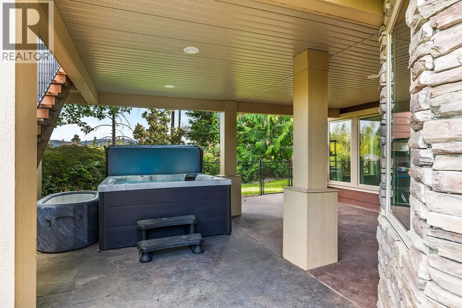 421 Tucker Court. Kelowna, British Columbia