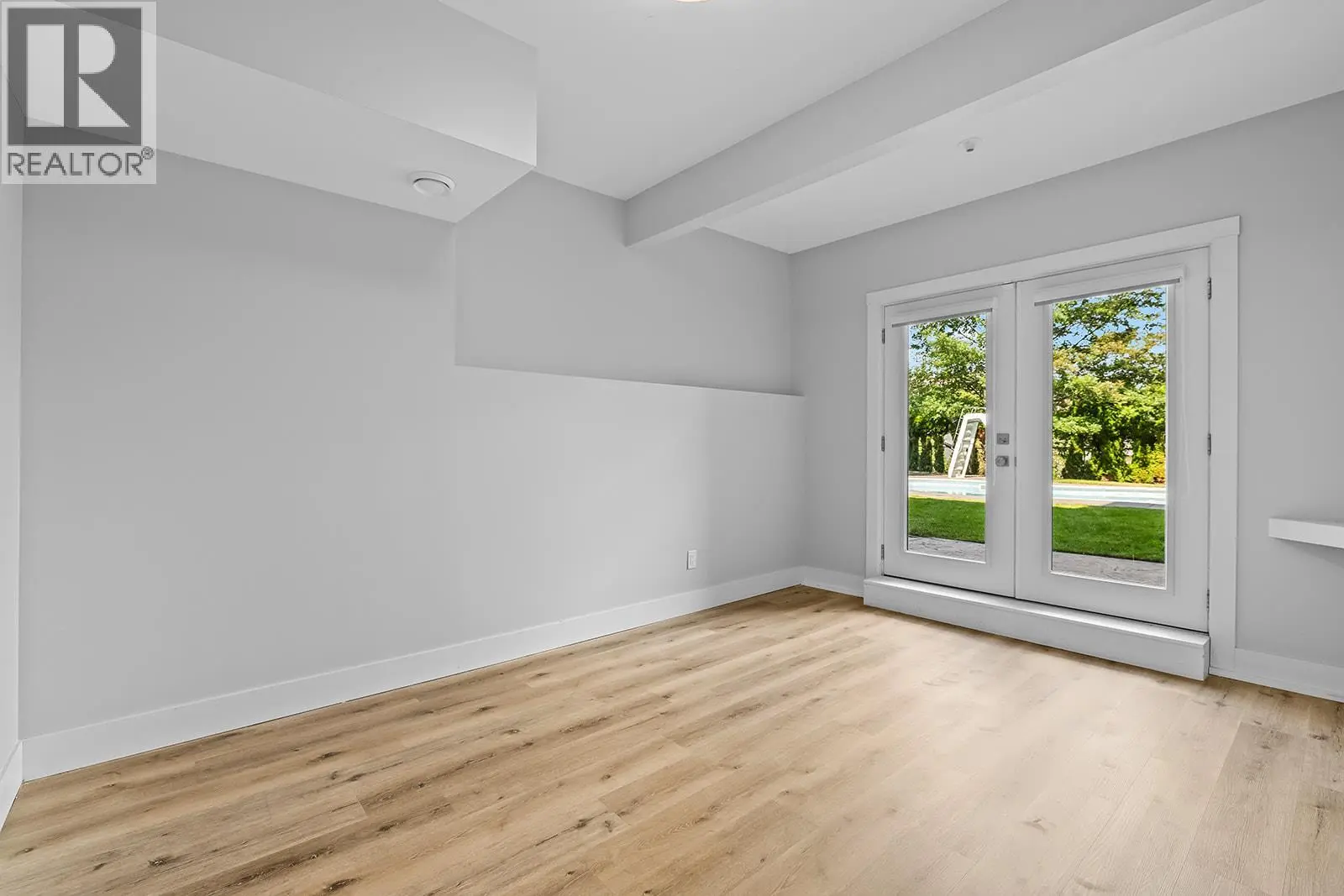 421 Tucker Court. Kelowna, British Columbia