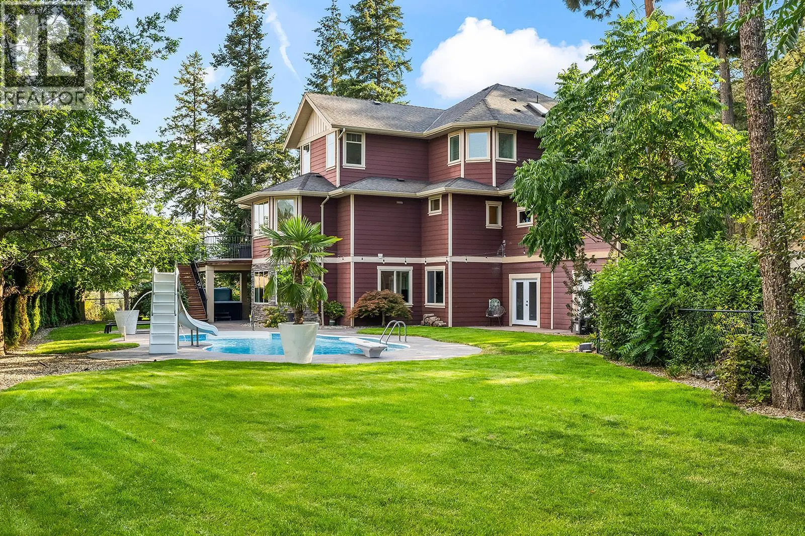 421 Tucker Court. Kelowna, British Columbia