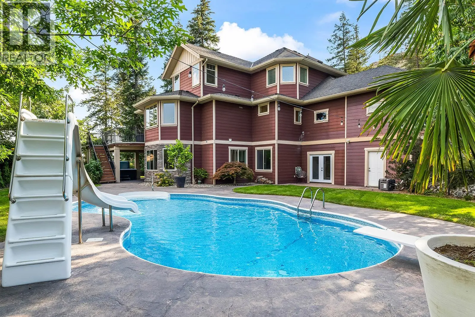 421 Tucker Court. Kelowna, British Columbia