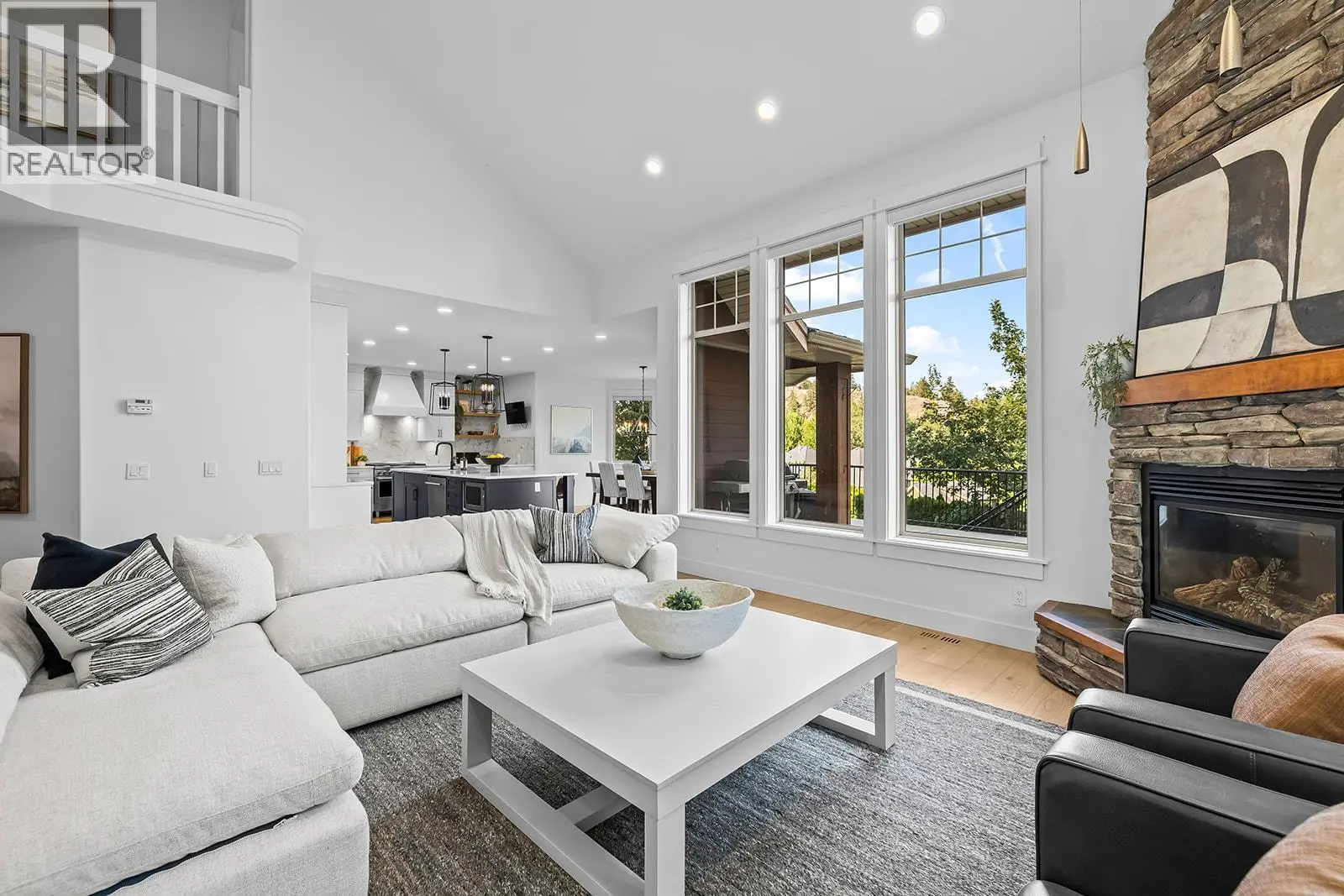 421 Tucker Court. Kelowna, British Columbia