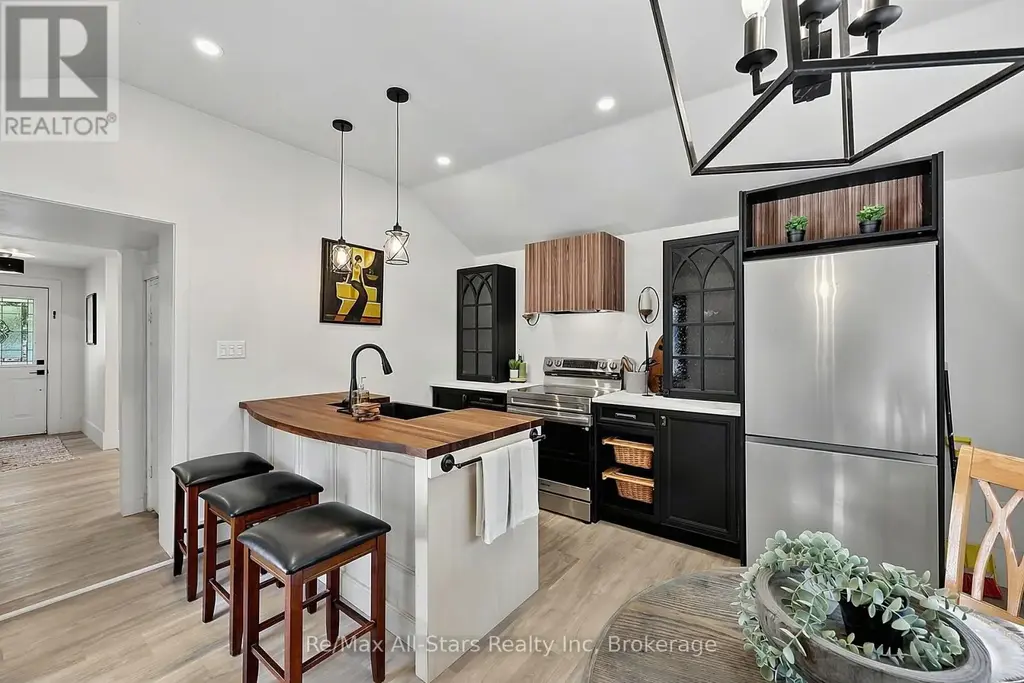 283 Margaret Street, Meaford