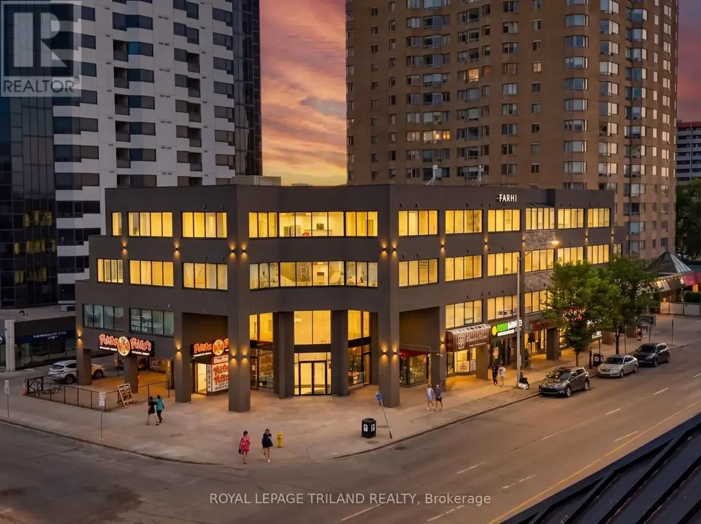 307 - 685 Richmond Street, London East (East F)