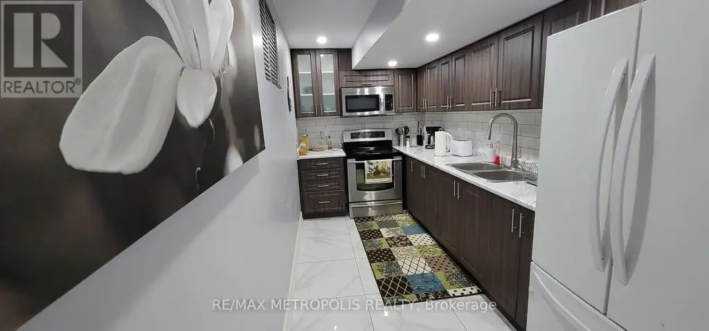 Bsmt - 1 Desert Garden Drive, Brampton (Northwest Brampton)