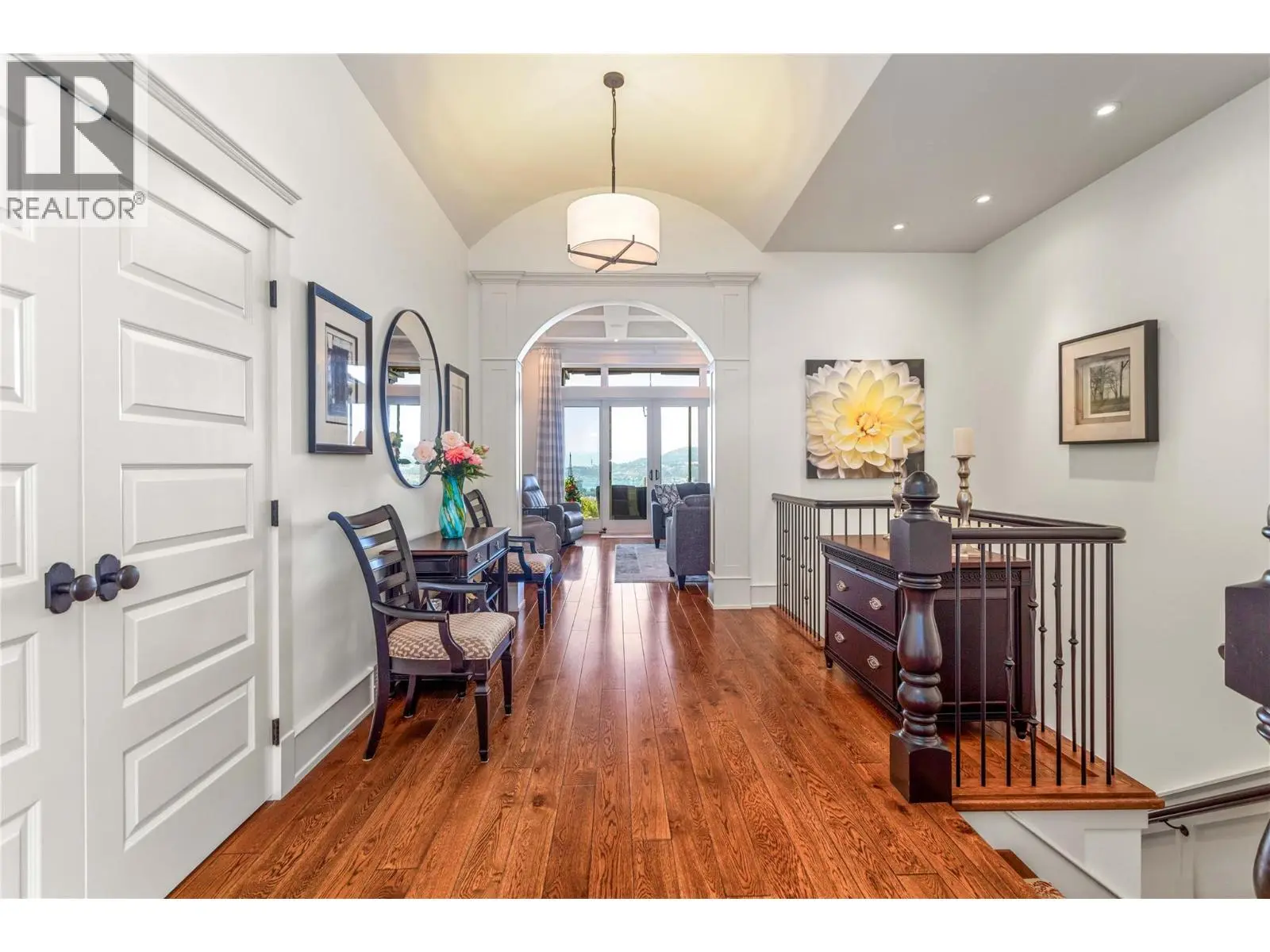1173 Parkbluff Lane. Kelowna, British Columbia