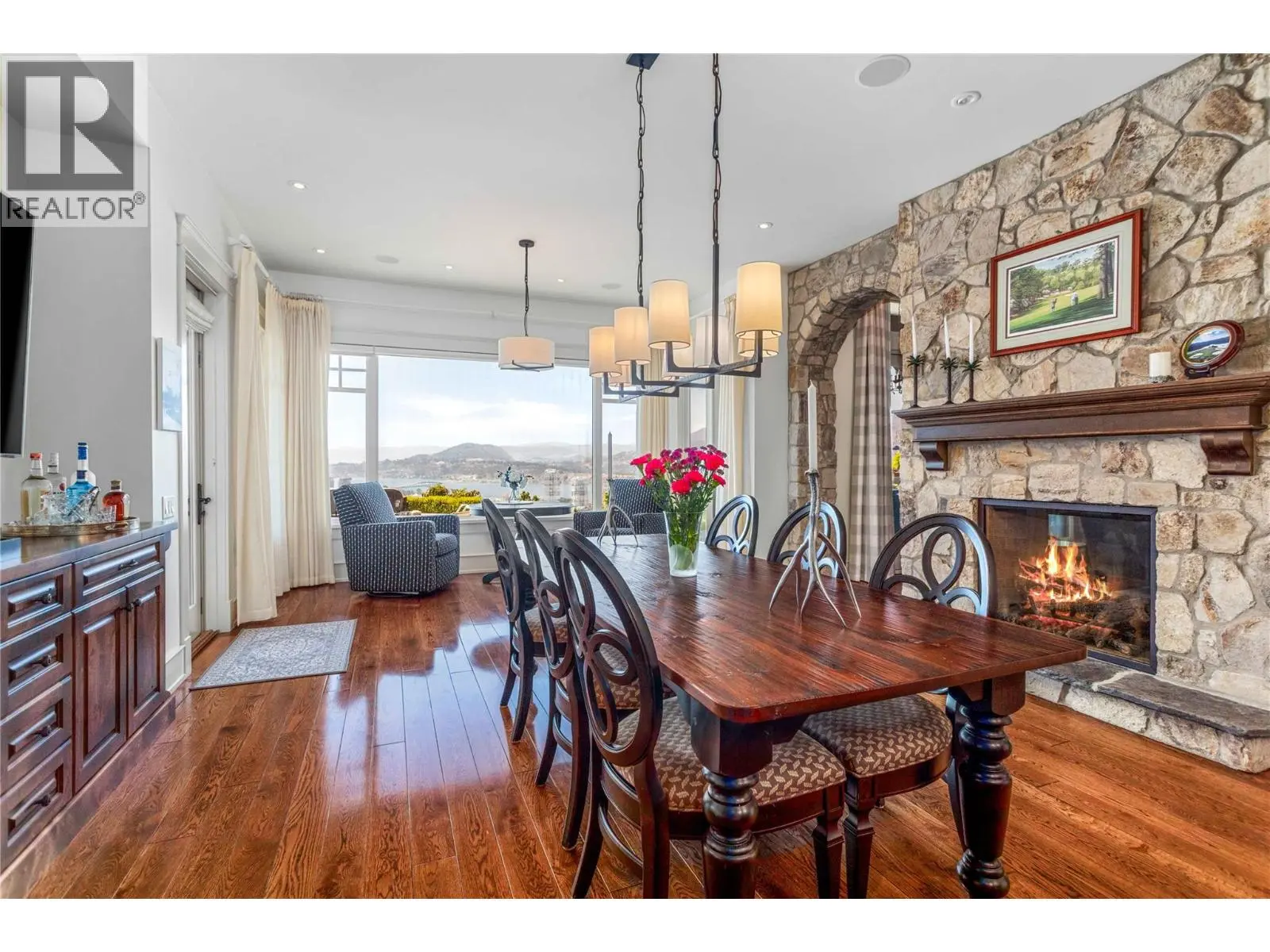 1173 Parkbluff Lane. Kelowna, British Columbia