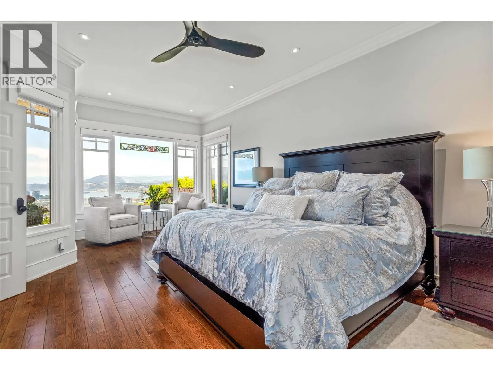 1173 Parkbluff Lane. Kelowna, British Columbia