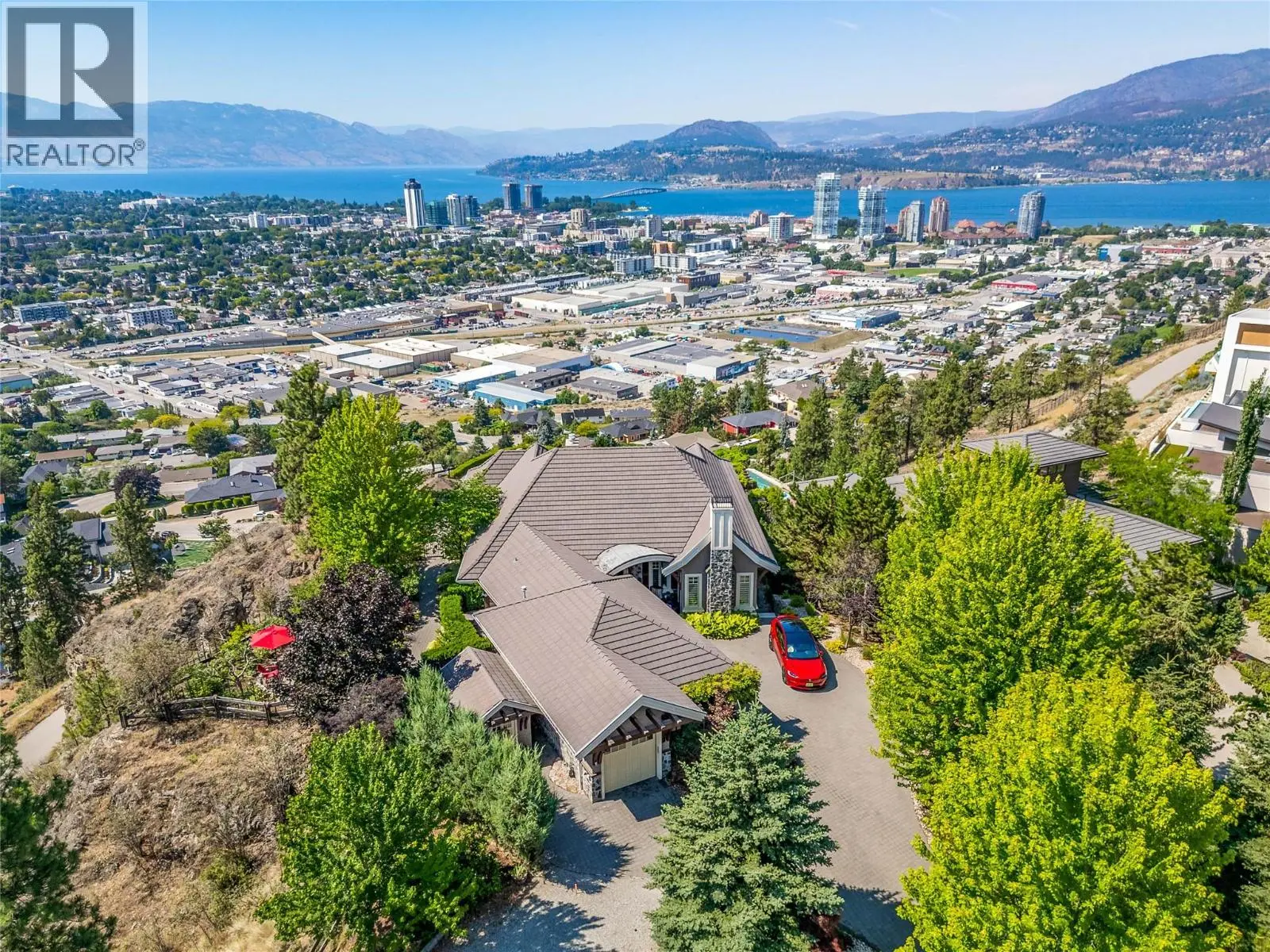 1173 Parkbluff Lane. Kelowna, British Columbia