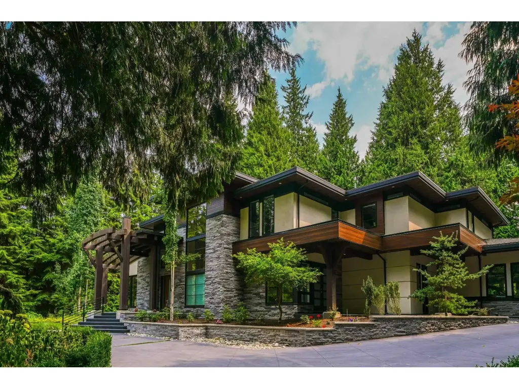 13262 Woodcrest Drive, Surrey