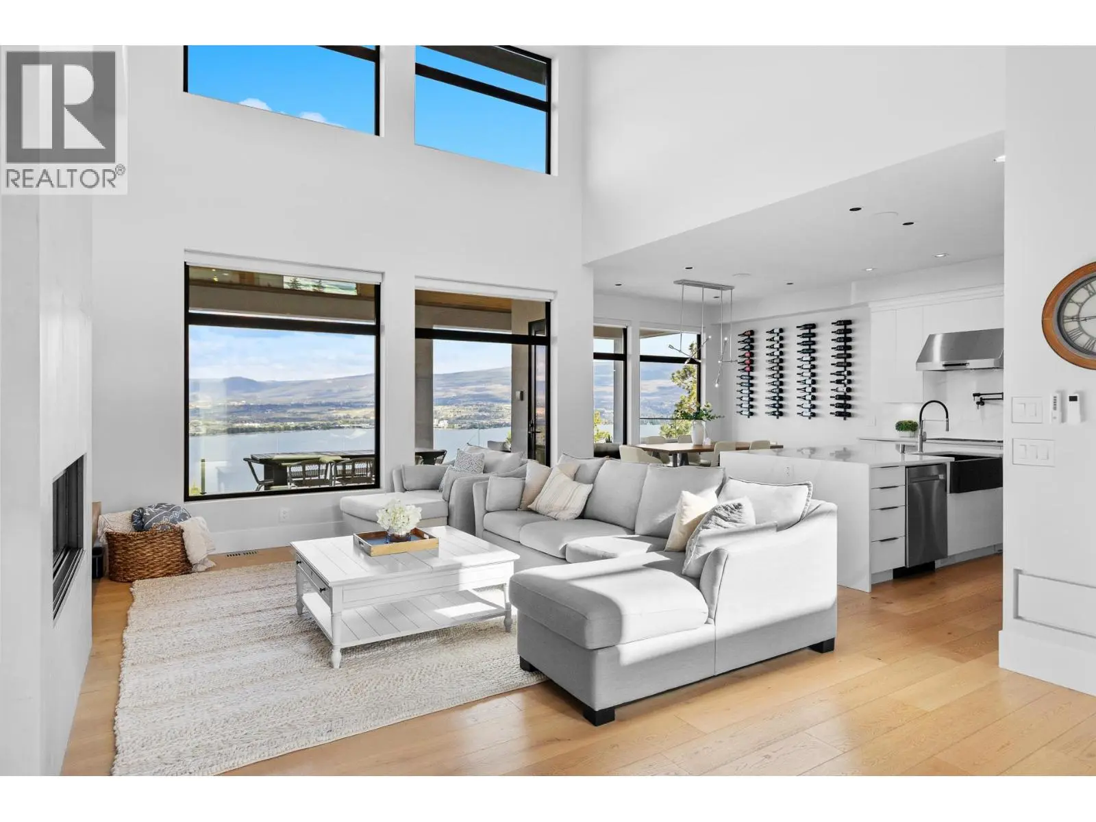695 Lake Court. West Kelowna, British Columbia