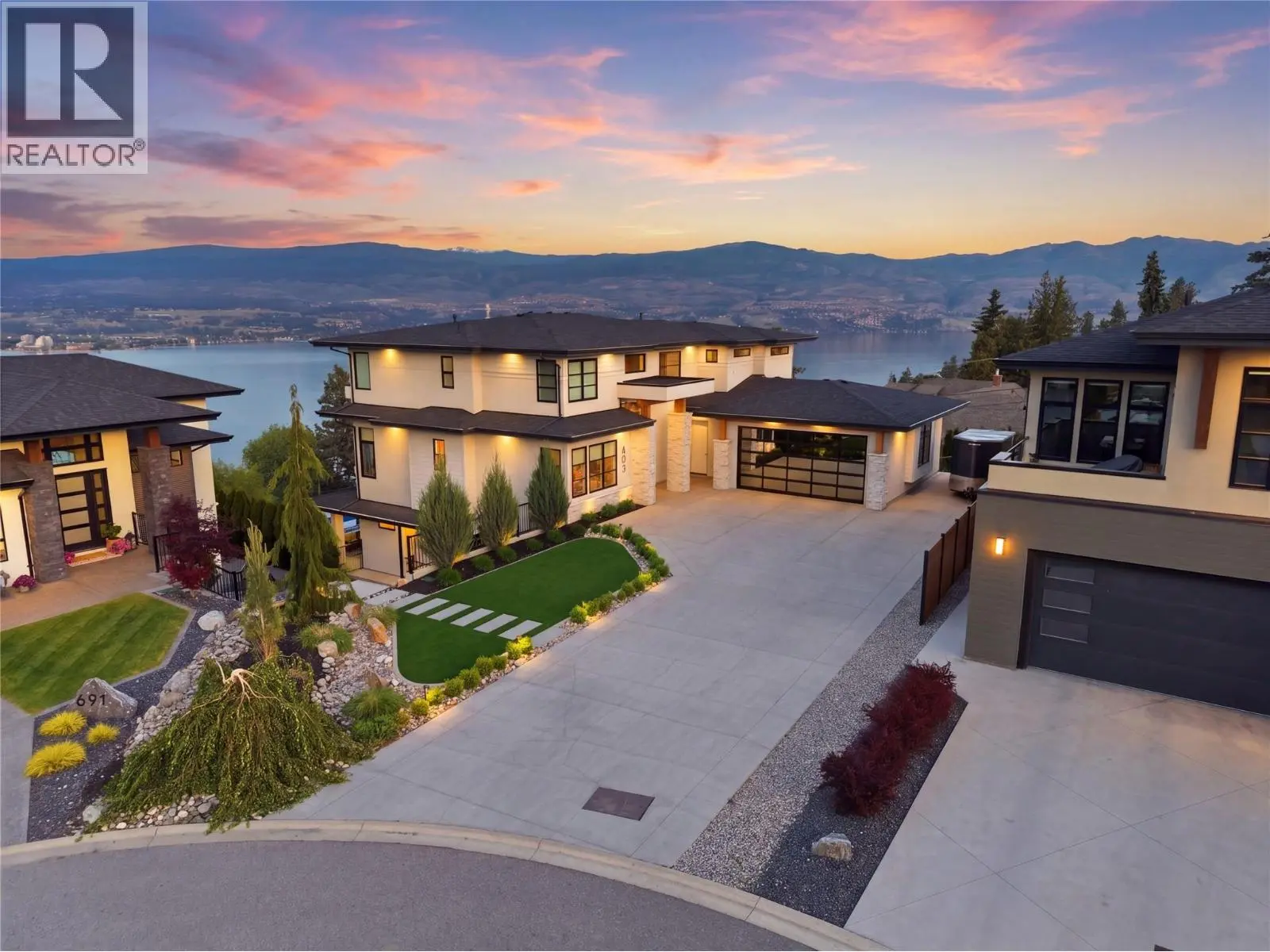 695 Lake Court. West Kelowna, British Columbia