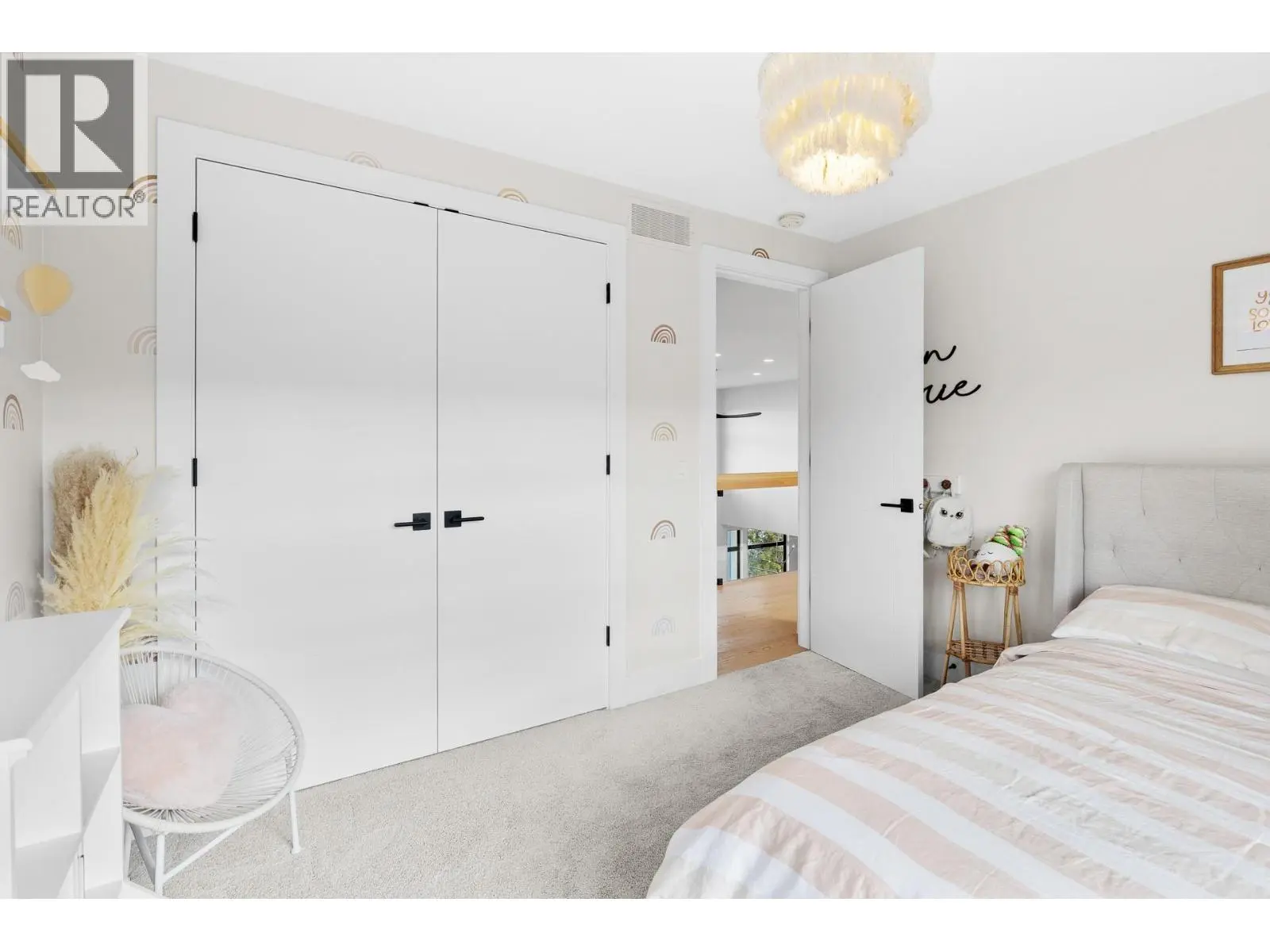 695 Lake Court. West Kelowna, British Columbia