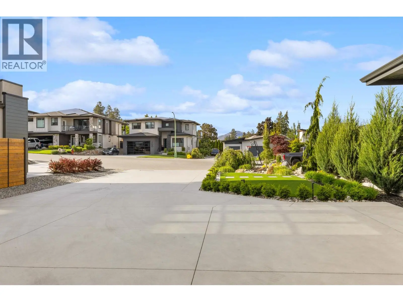 695 Lake Court. West Kelowna, British Columbia