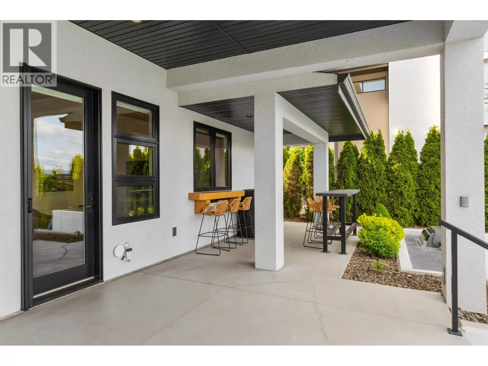 695 Lake Court. West Kelowna, British Columbia