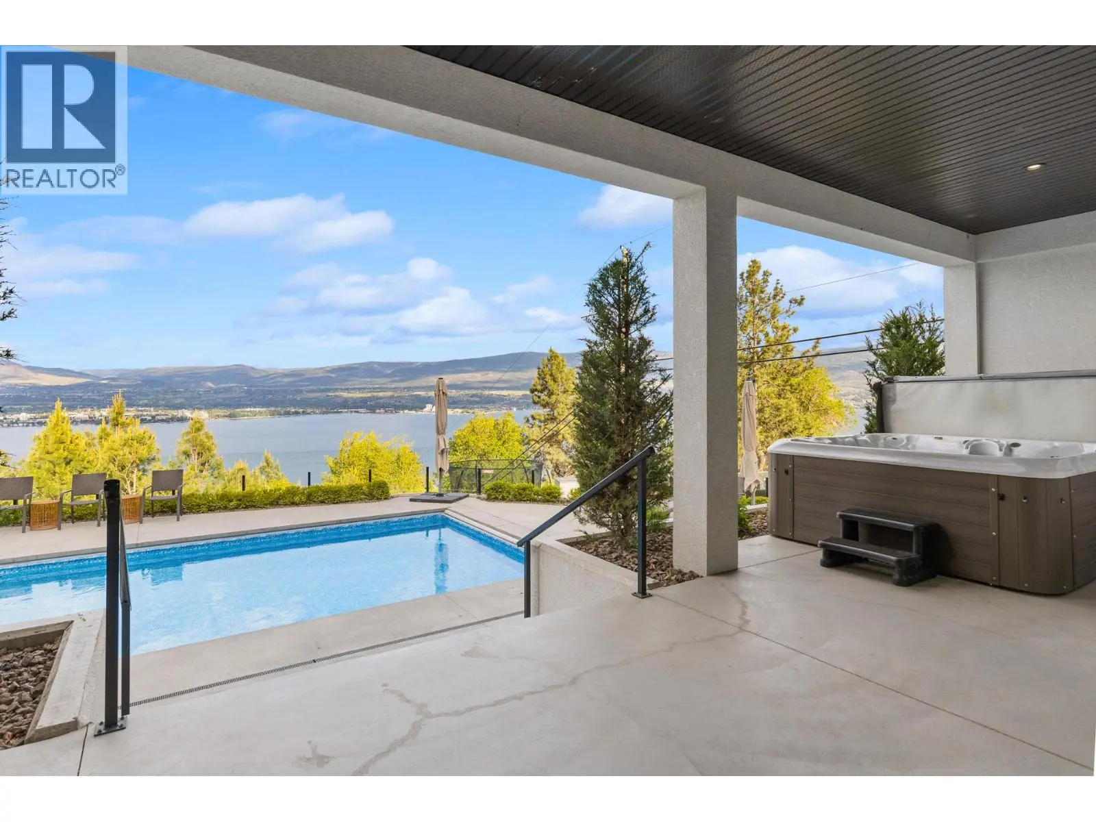 695 Lake Court. West Kelowna, British Columbia
