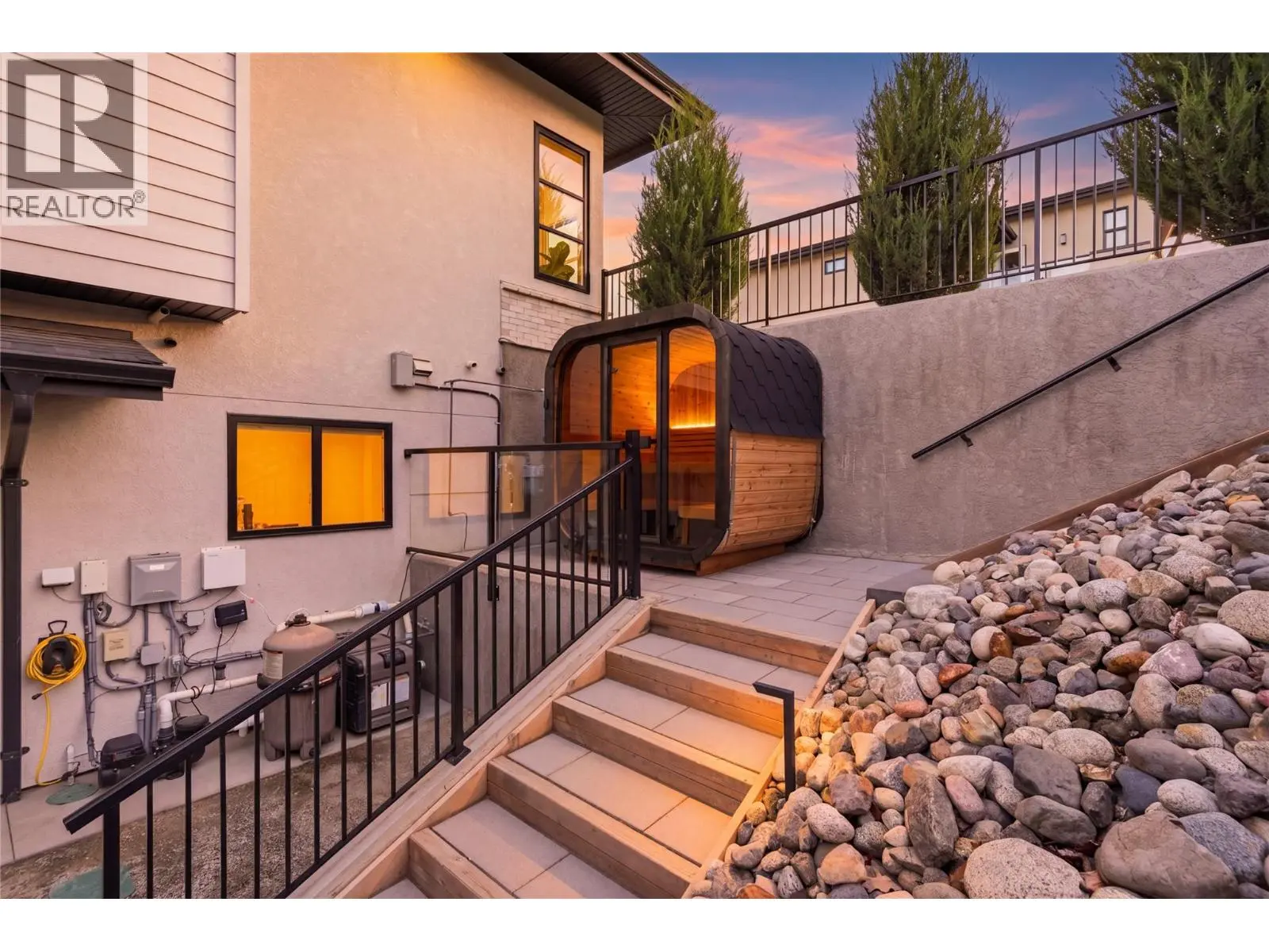 695 Lake Court. West Kelowna, British Columbia