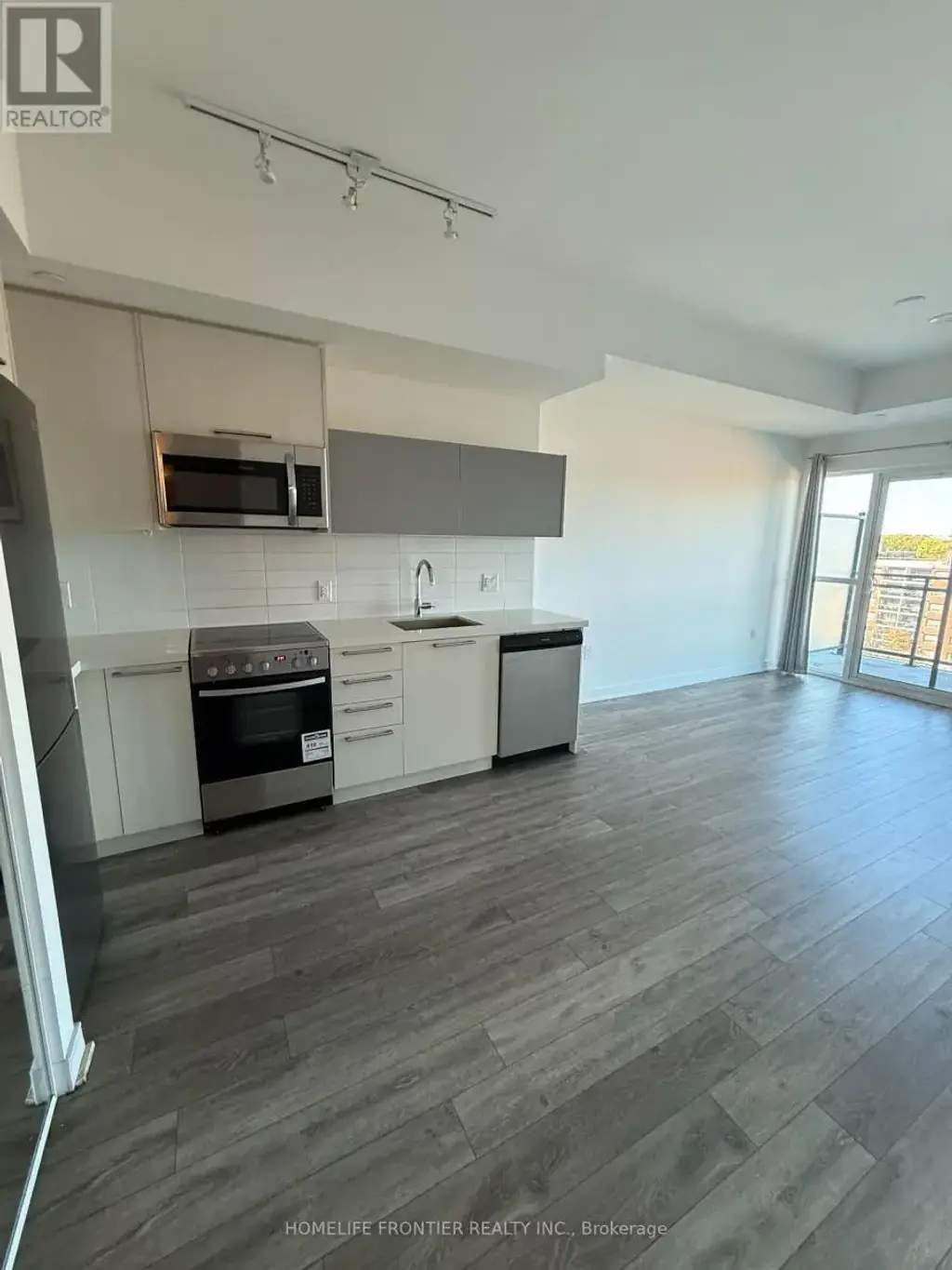 909 - 25 Neighbourhood Lane, Toronto (Stonegate-Queensway)