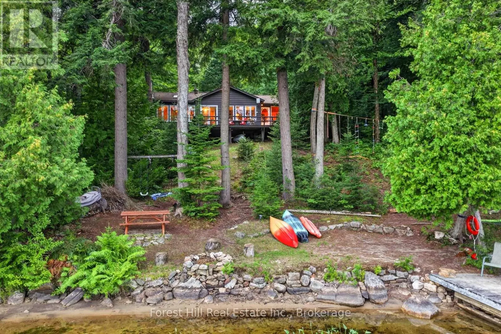 1052 Skin Lake Drive, Algonquin Highlands (McClintock)