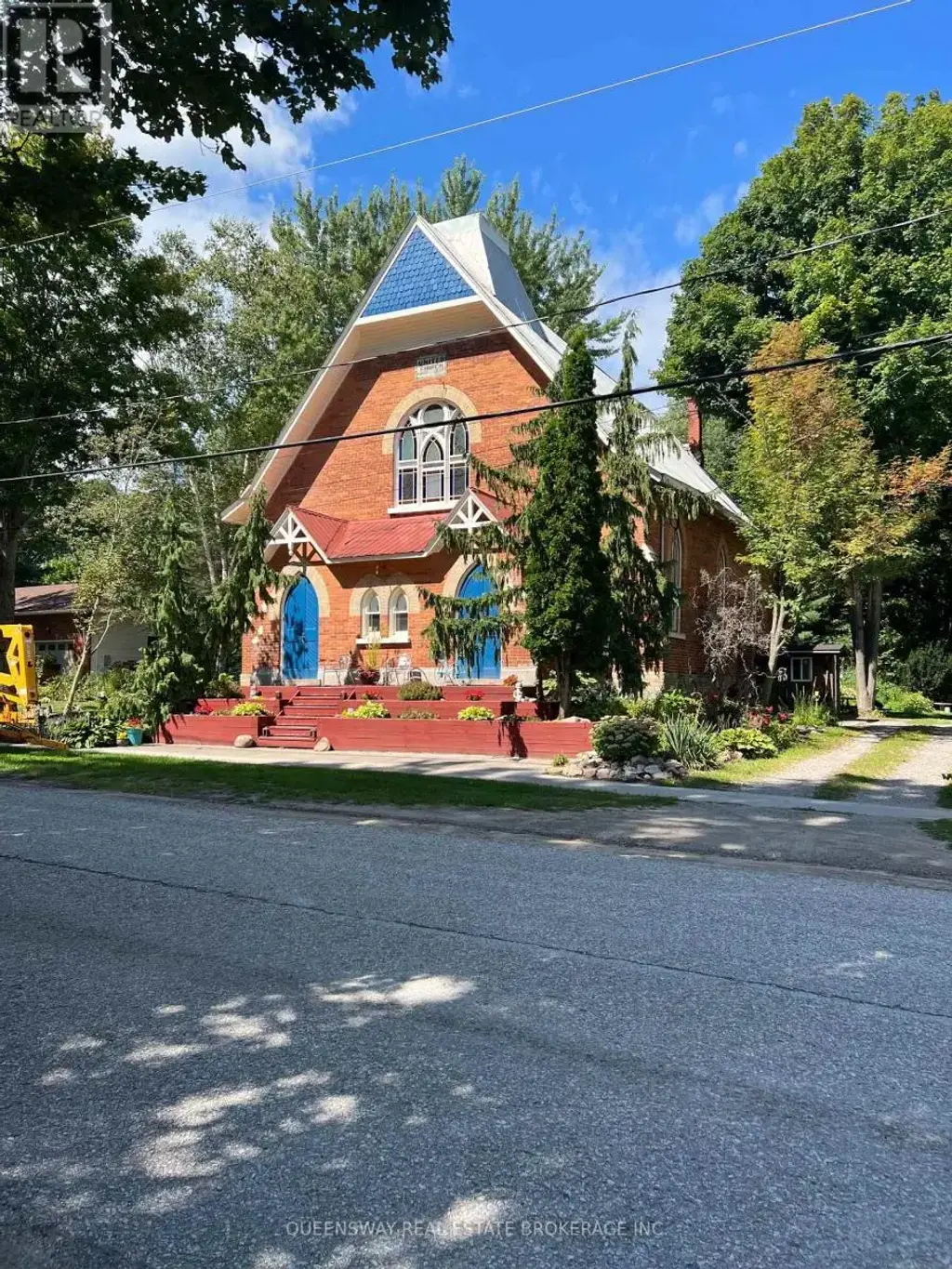 10 Mill Street W, Springwater (Hillsdale)