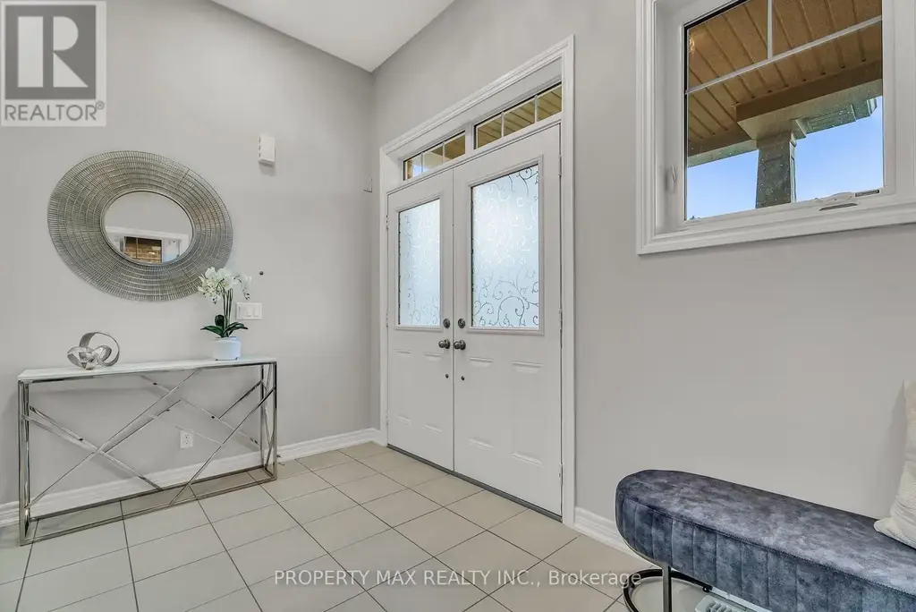 40 Britannia Avenue E, Oshawa (Windfields)