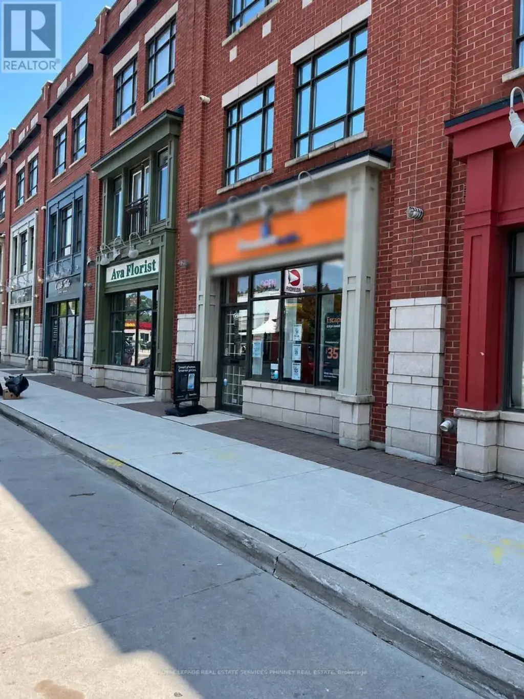 147 Lakeshore Road E, Mississauga (Port Credit)