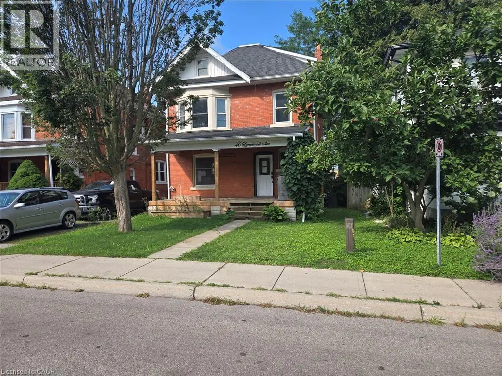 40 Lynnwood Avenue, Simcoe