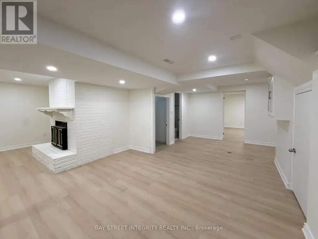 Lower - 40 Rippleton Road, Toronto (Banbury-Don Mills)