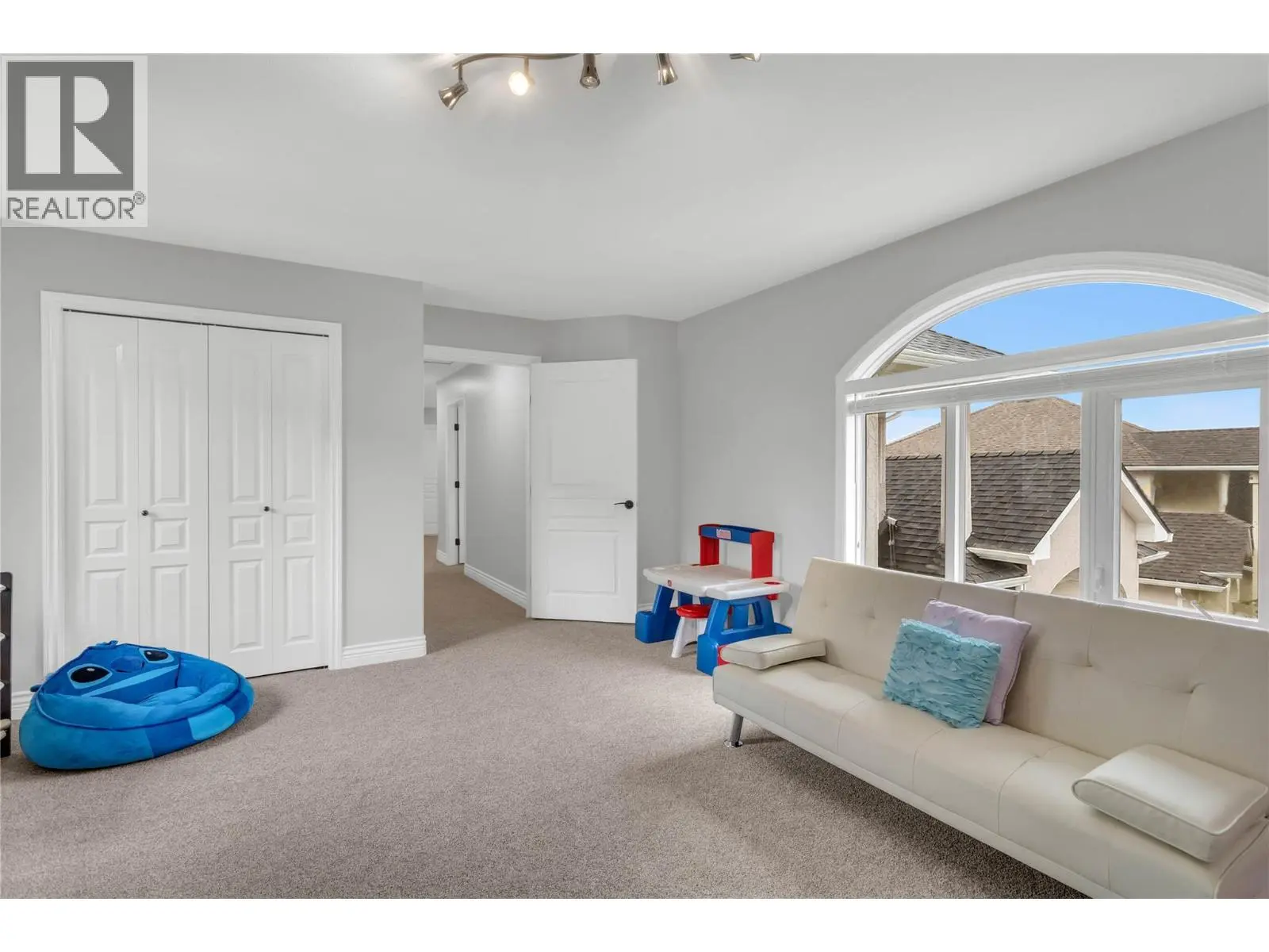 2177 Breckenridge Court. Kelowna, British Columbia