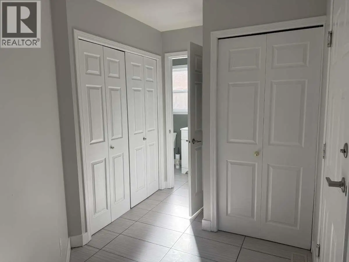 877 Springside Court. Kelowna, British Columbia