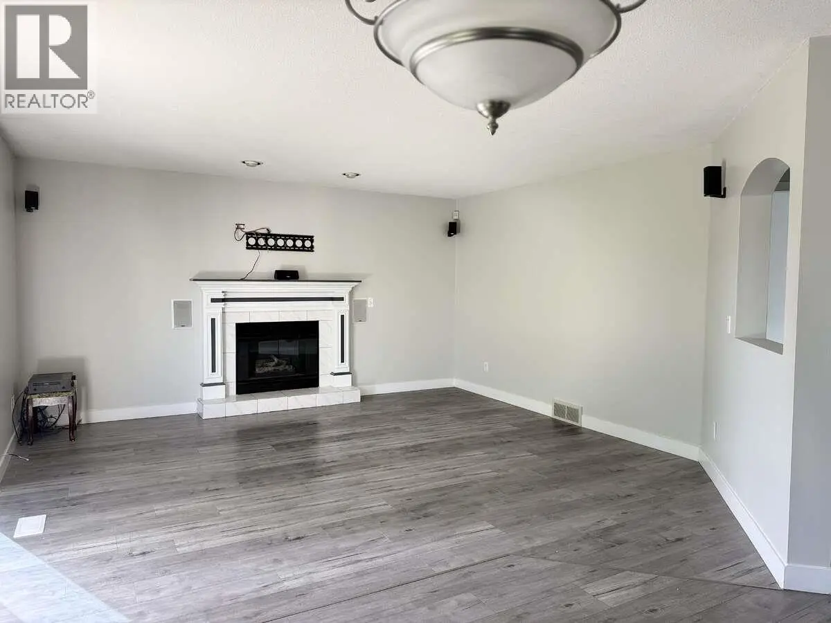 877 Springside Court. Kelowna, British Columbia